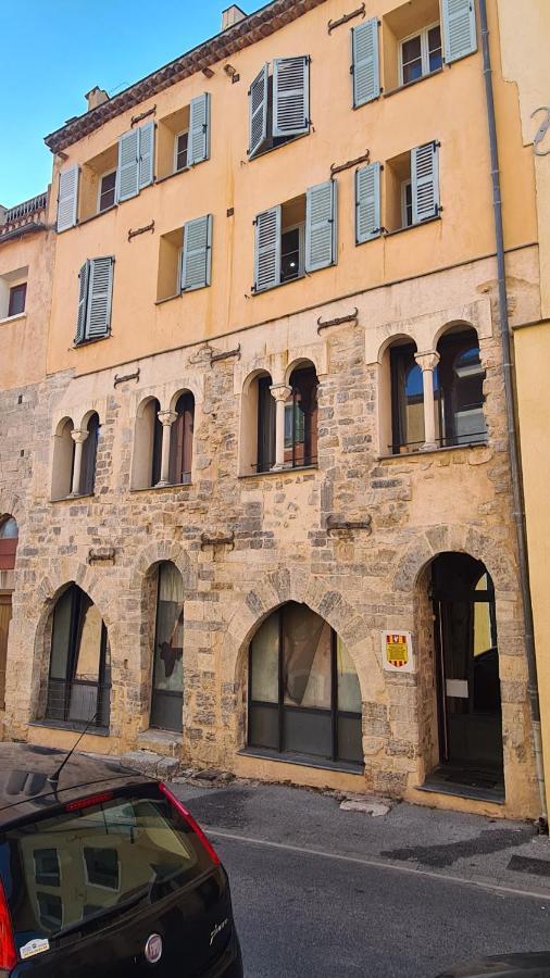 En Provence Apartment *